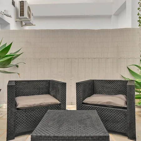 Charming Frontaura Patio By Ele